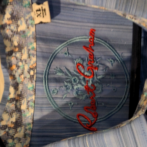 Robert Graham button down shirt - Picture 2 of 4